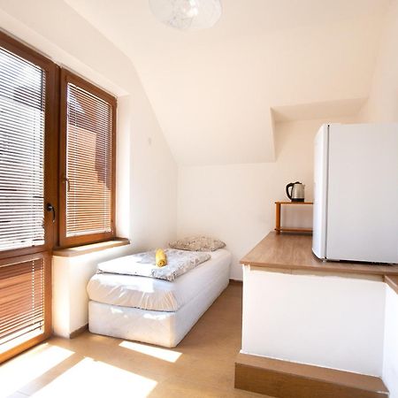 En-Suite Rooms: Novа Guesthouse In Sofia Center Exteriör bild