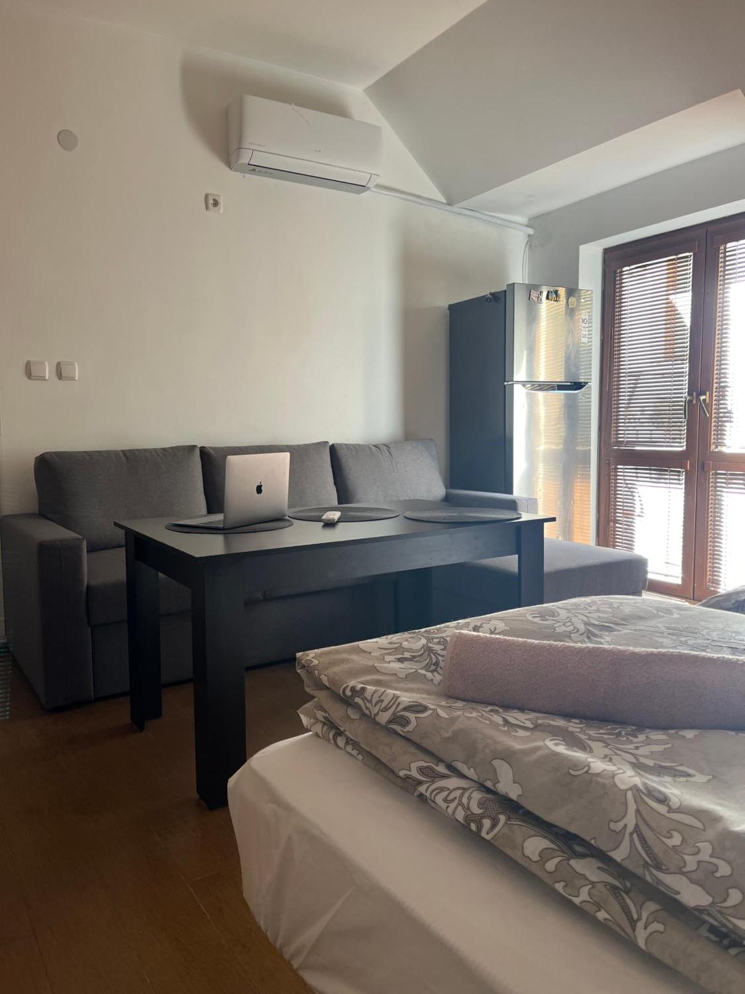 En-Suite Rooms: Novа Guesthouse In Sofia Center Exteriör bild