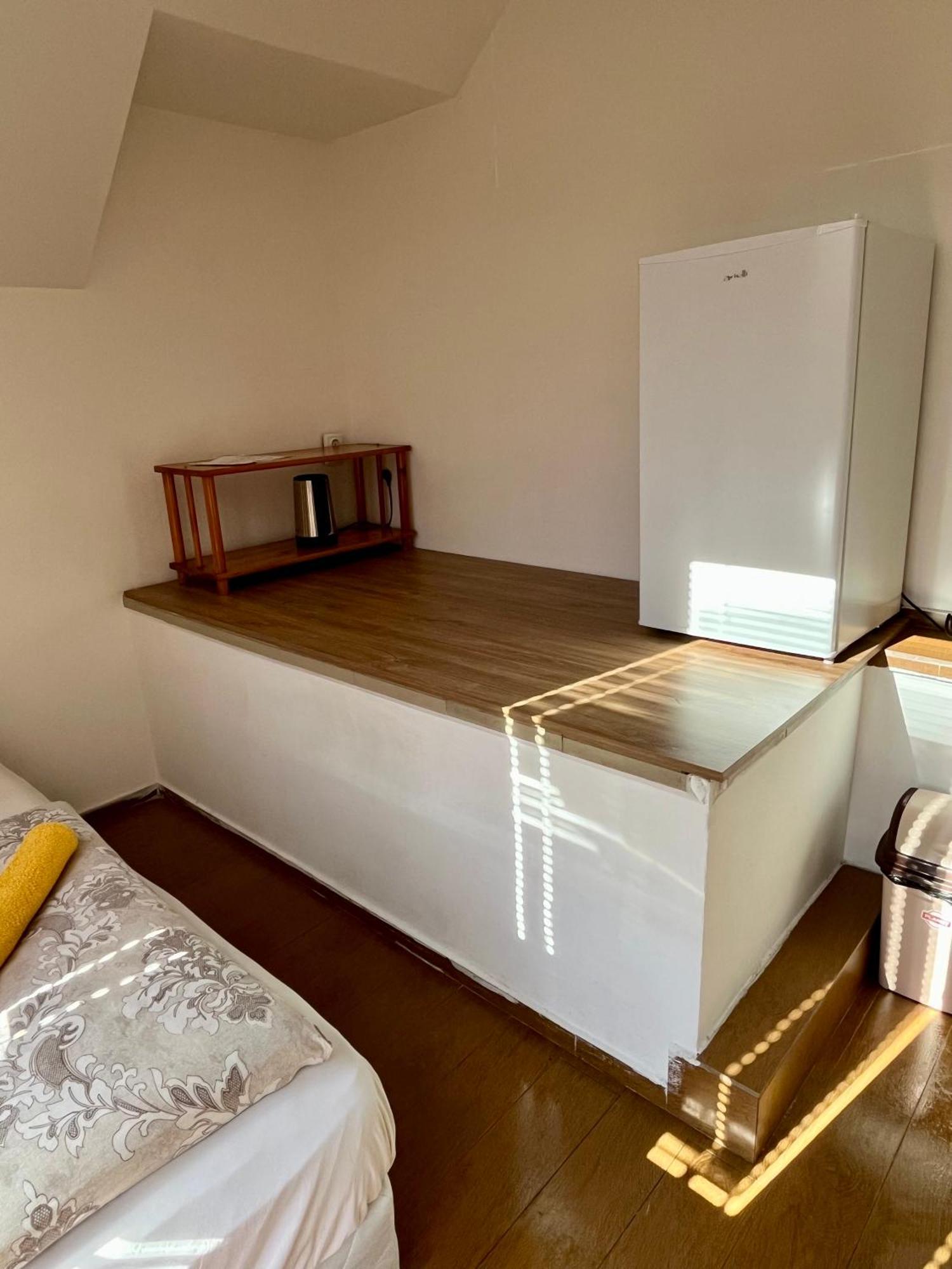 En-Suite Rooms: Novа Guesthouse In Sofia Center Exteriör bild